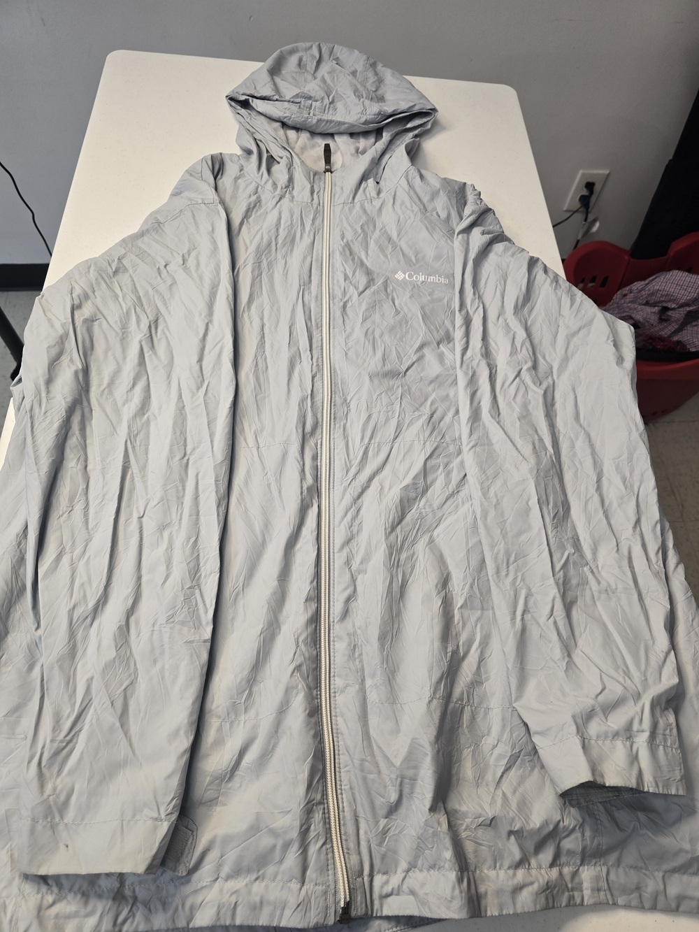 Columbia Men's Light Gray Hooded Rain Jacket